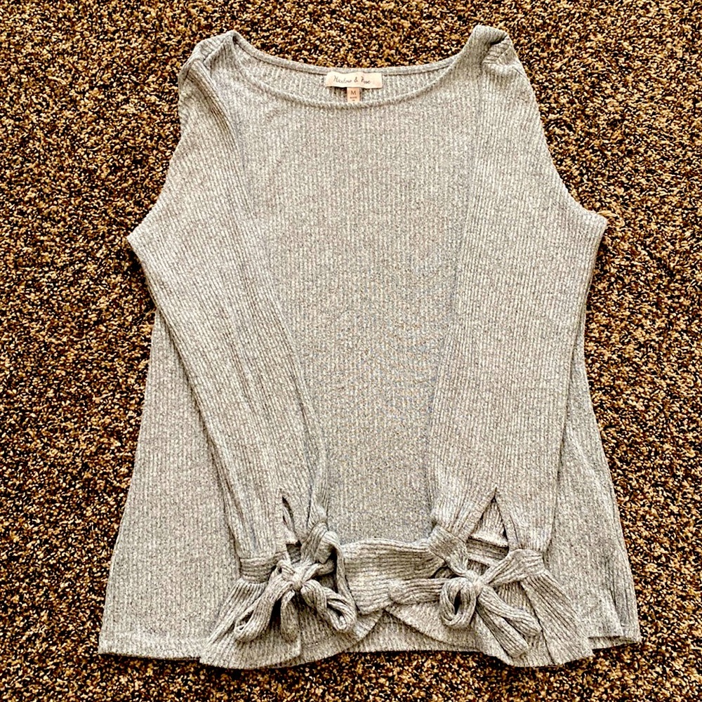 Super comfy gray sweater!